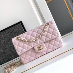 Classic CHANEL Bag: A Stylish and Versatile Choice for Elegance